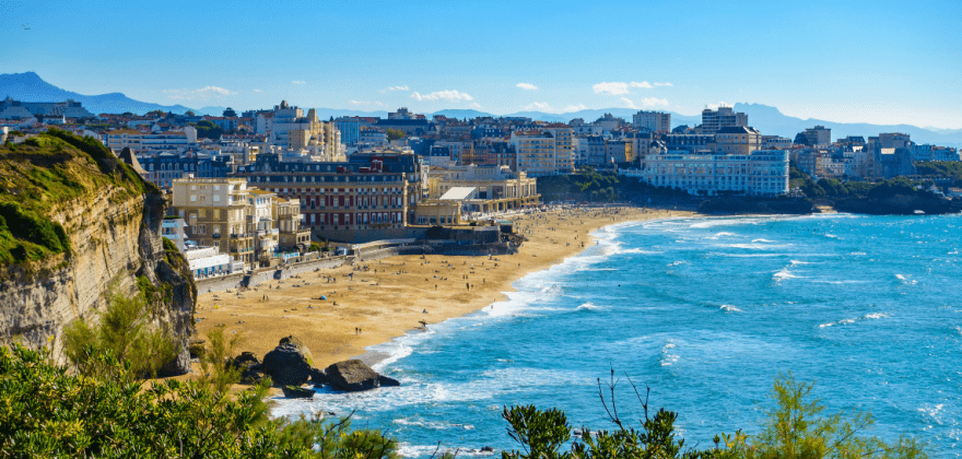 Un séminaire d’équipe à Biarritz : le team-building idéal